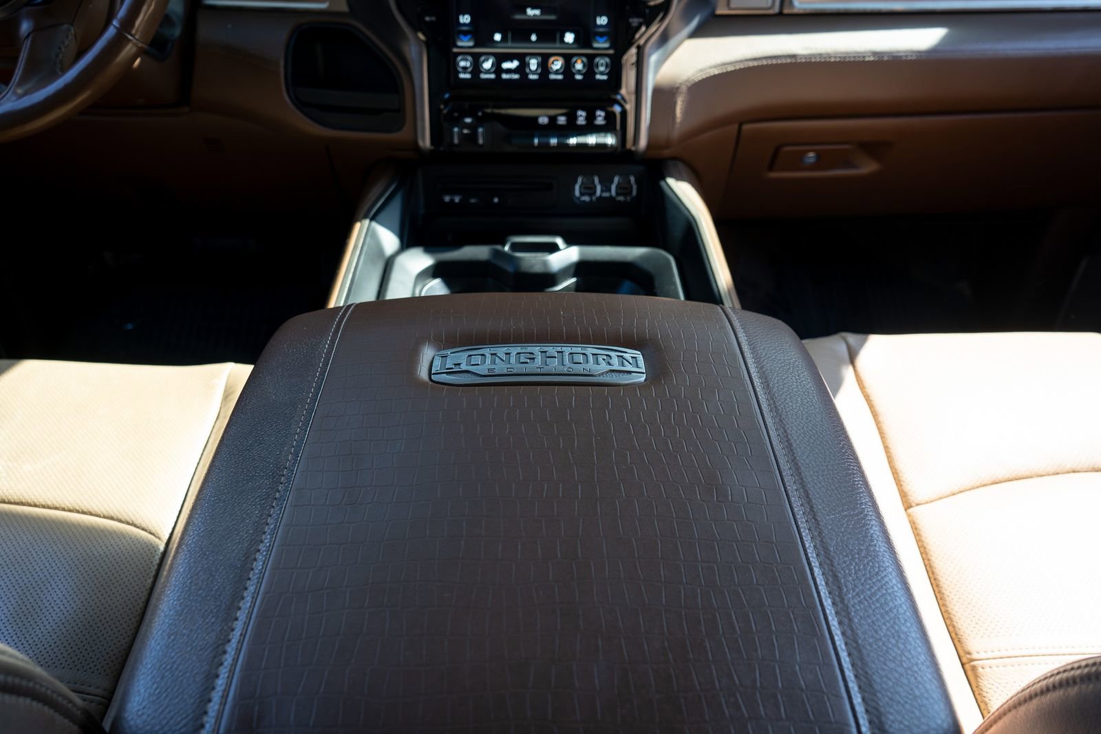 Used 2019 RAM 2500 Limited image 32