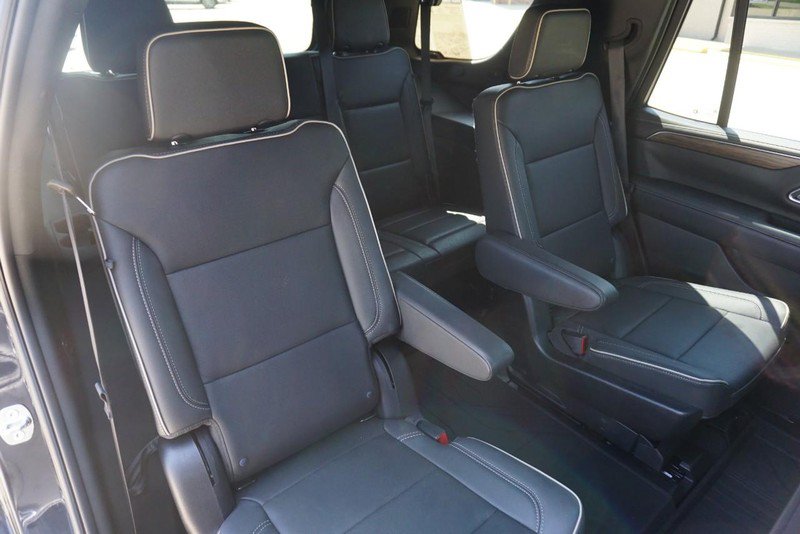 Used 2023 Chevrolet Tahoe Premier AWD/4WD image 35