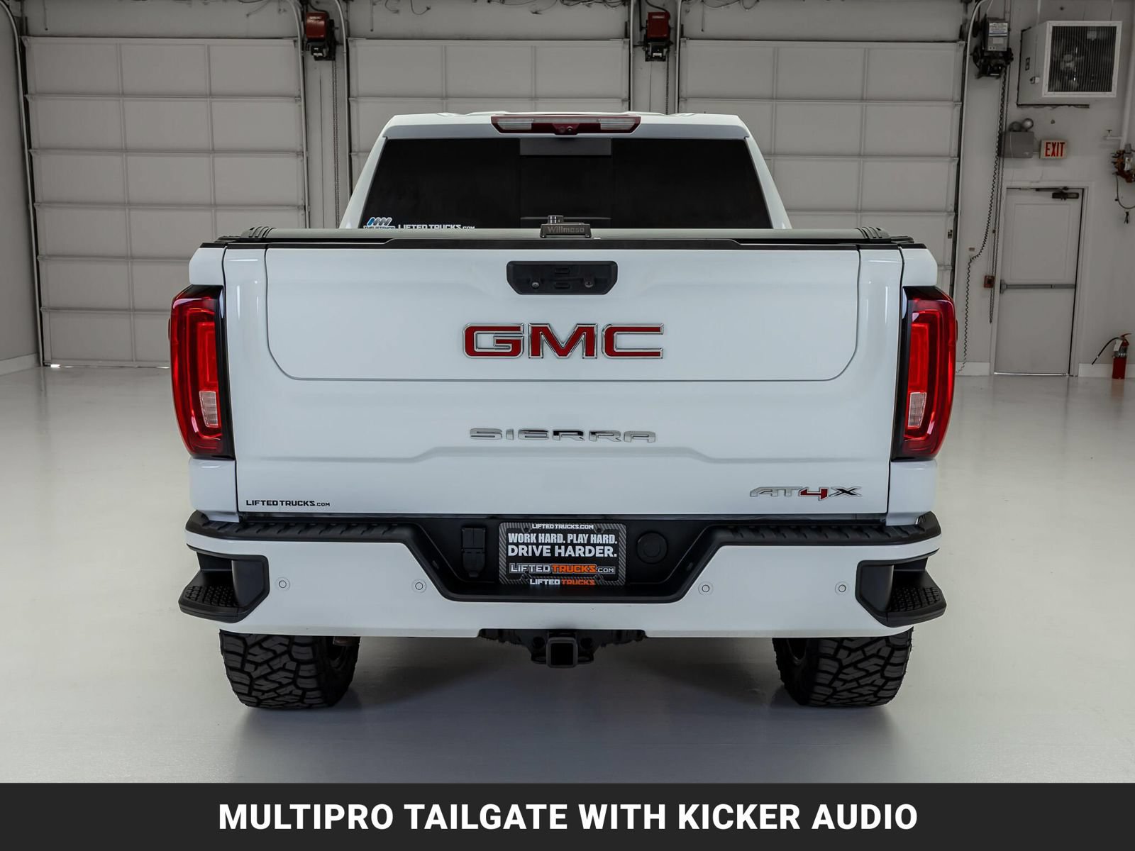 Used 2023 GMC Sierra 1500 AT4X AWD/4WD image 8