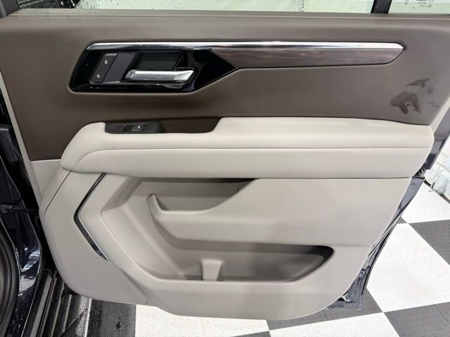 New 2026 Chevrolet Suburban LS w/ LPO, Dark Essentials Package image 27