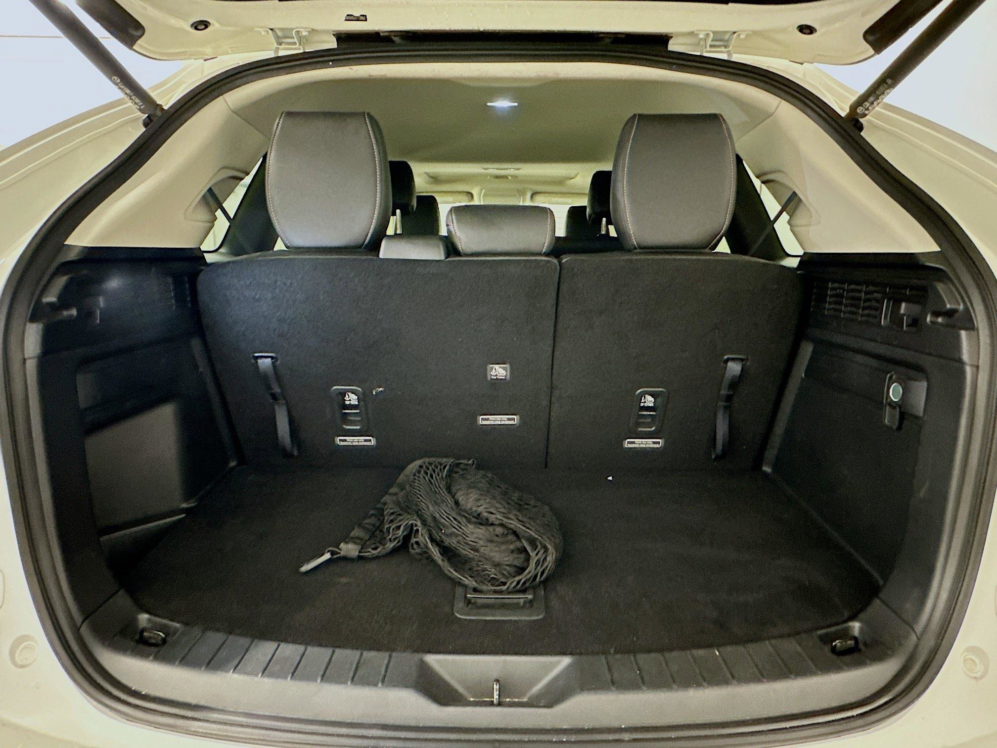 Used 2024 MAZDA CX-90 3.3 Turbo w/ Preferred Package image 32