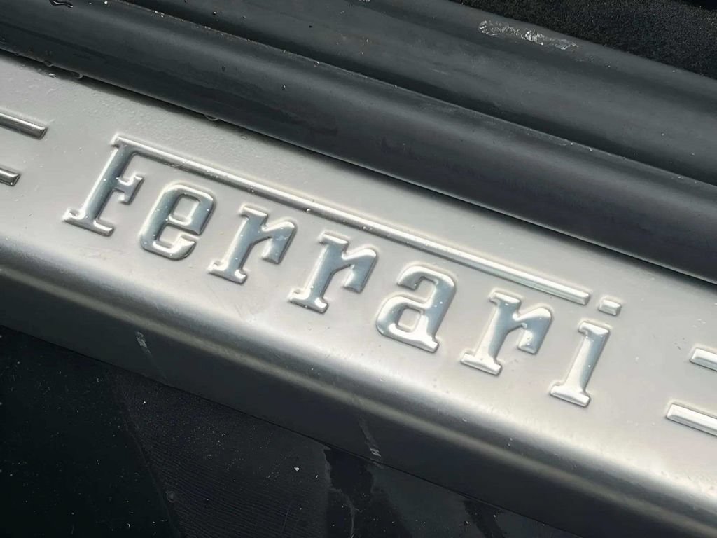 Used 2020 Ferrari Portofino RWD image 20