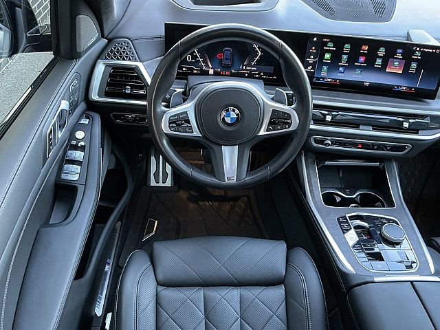 Used 2023 BMW X7 xDrive40i w/ M Sport Package image 5