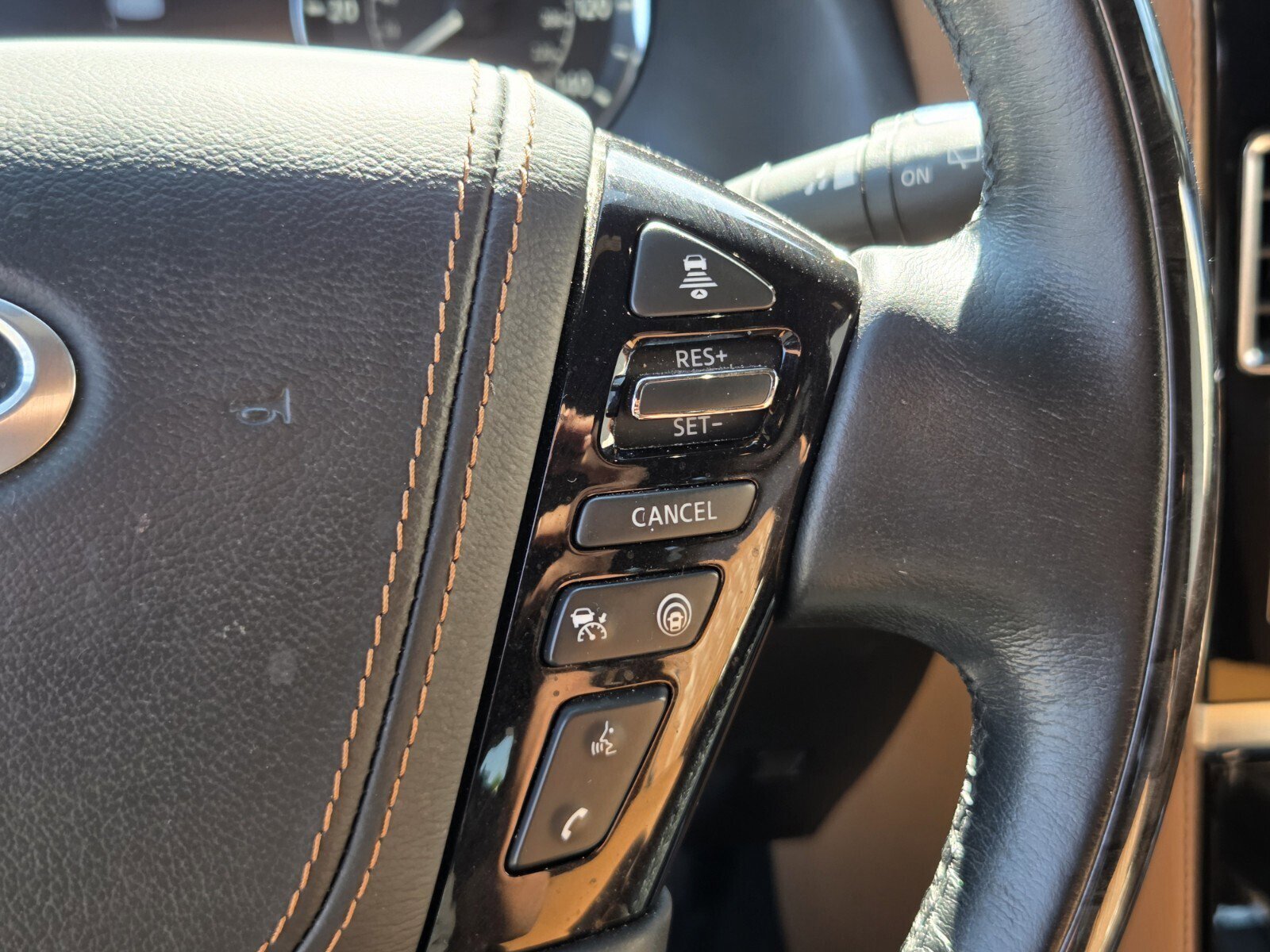 Used 2022 INFINITI QX80 Sensory w/ Cargo Package image 26