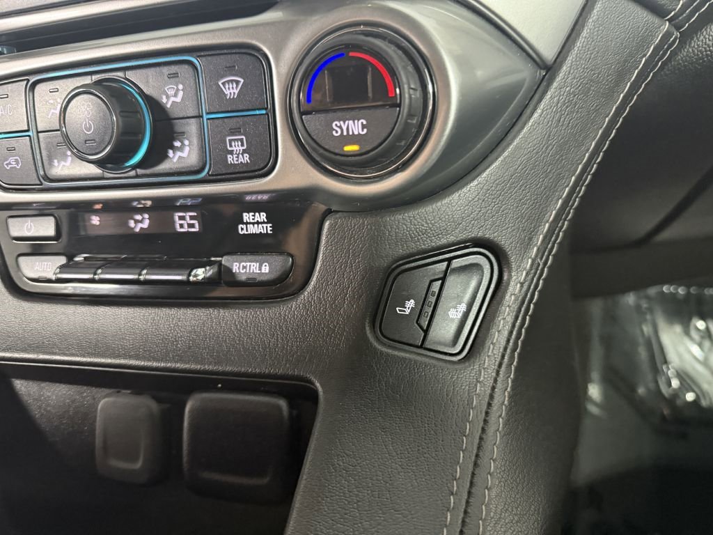 Used 2018 Chevrolet Suburban LT image 22