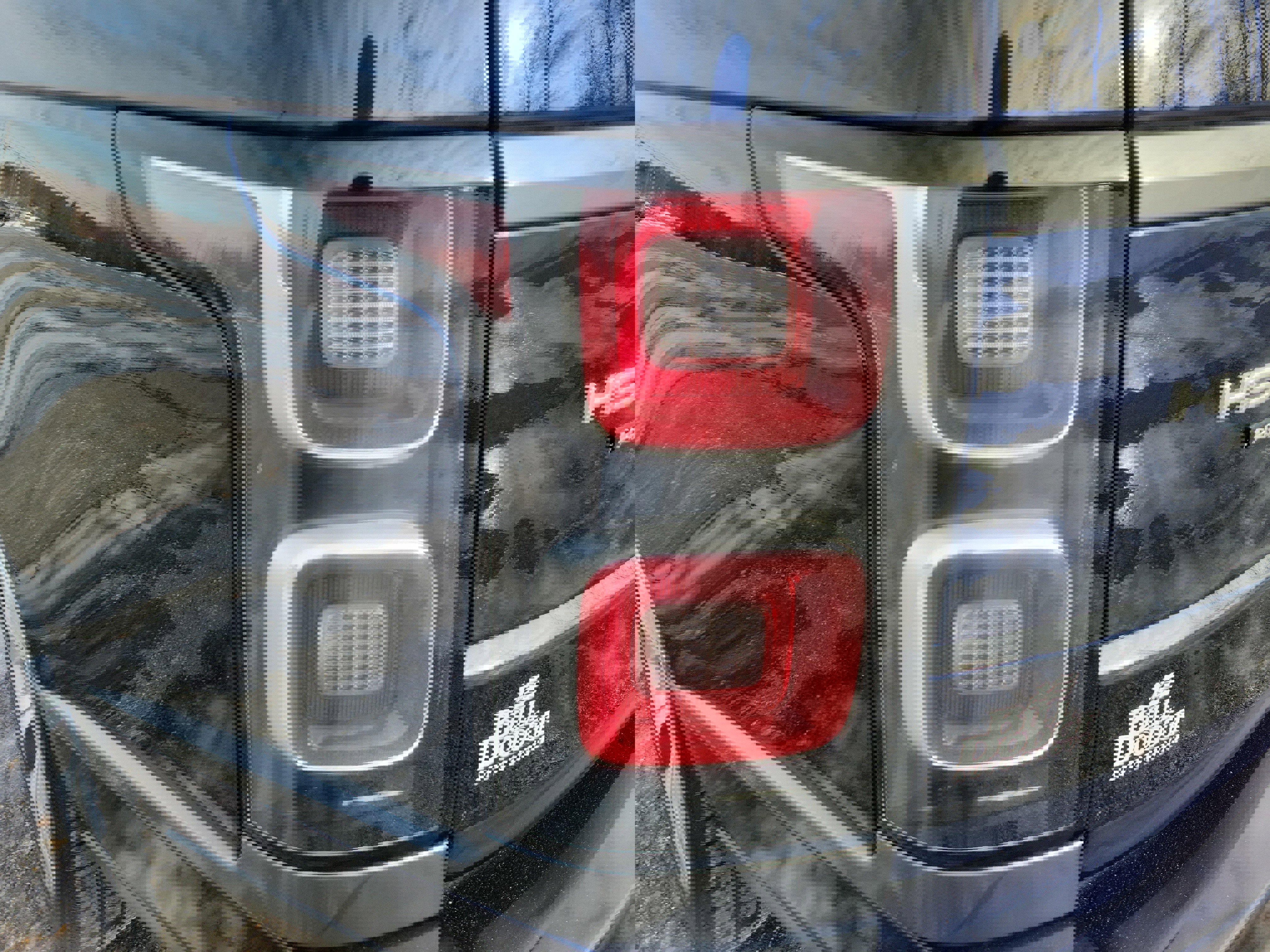 Used 2020 Land Rover Range Rover HSE image 15