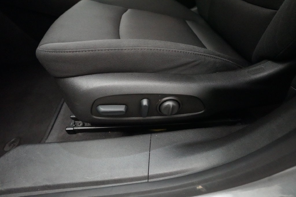 Used 2023 Chevrolet Malibu LT FWD image 27