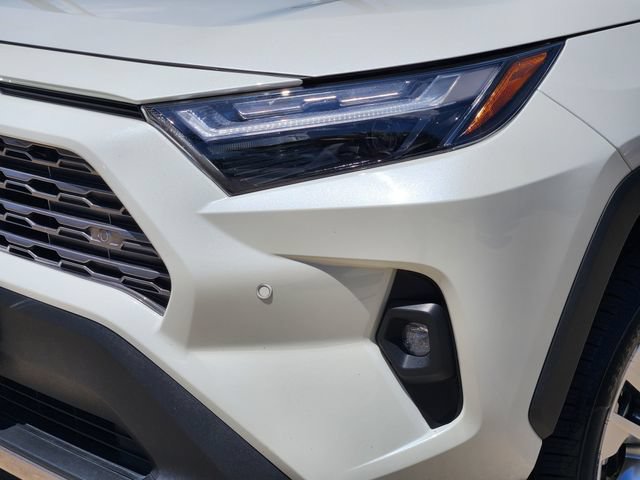 Used 2022 Toyota RAV4 Limited FWD image 6