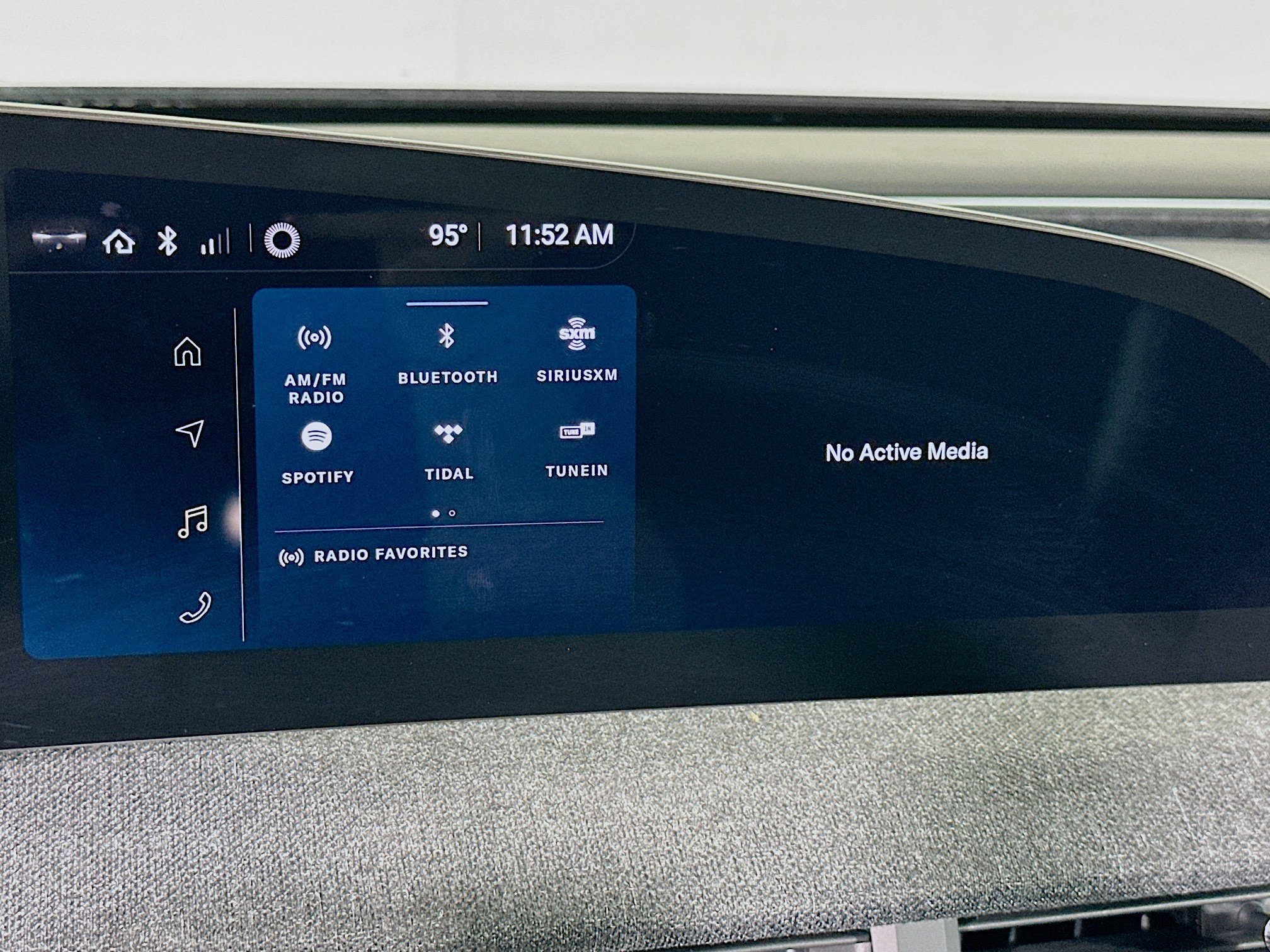 Used 2024 Lucid Air Touring AWD/4WD image 21