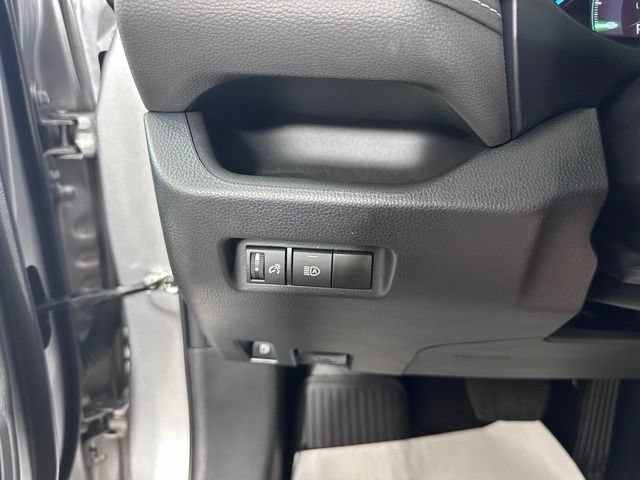 Used 2023 Toyota RAV4 LE AWD/4WD image 20