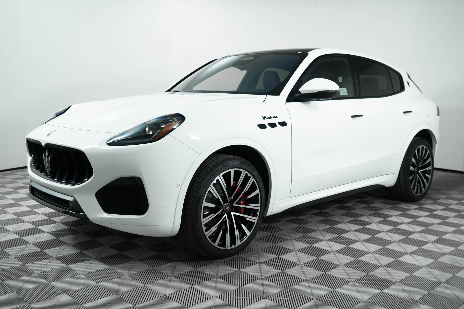 New 2025 Maserati Grecale Modena image 5