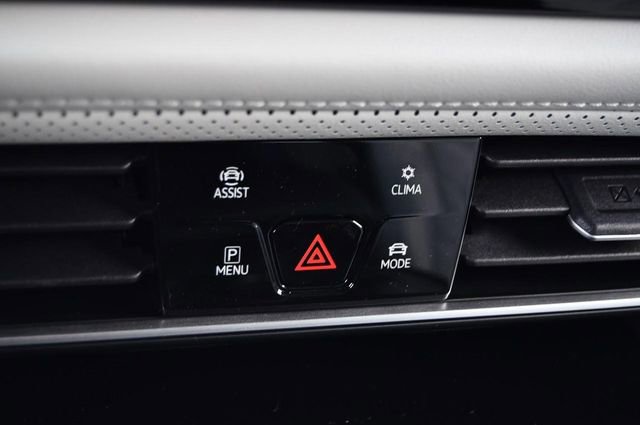 New 2026 Volkswagen Atlas Cross Sport SEL Premium R-Line image 15