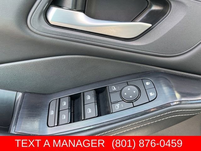 Used 2025 Nissan Rogue SV AWD/4WD image 15