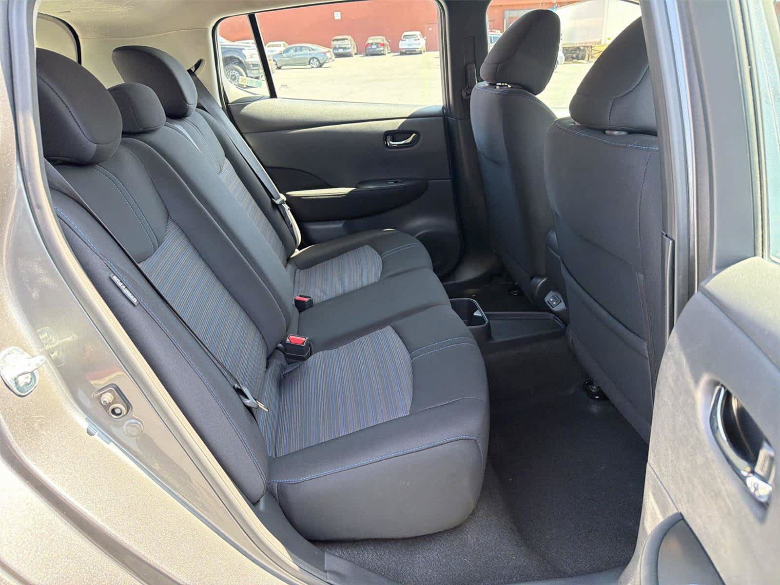 Used 2025 Nissan Leaf S FWD image 14
