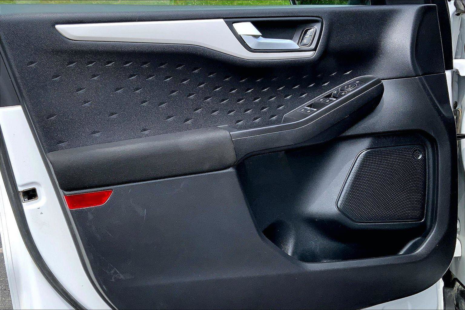 Used 2020 Ford Escape SE FWD image 20