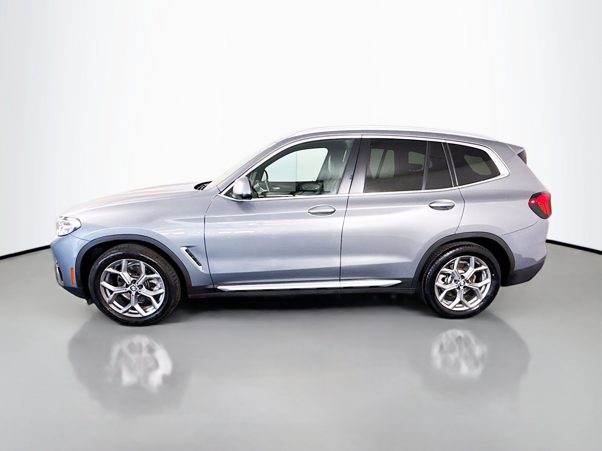 Used 2023 BMW X3 sDrive30i RWD image 6
