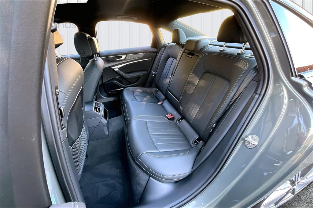Used 2025 Audi A6 Premium Plus image 21