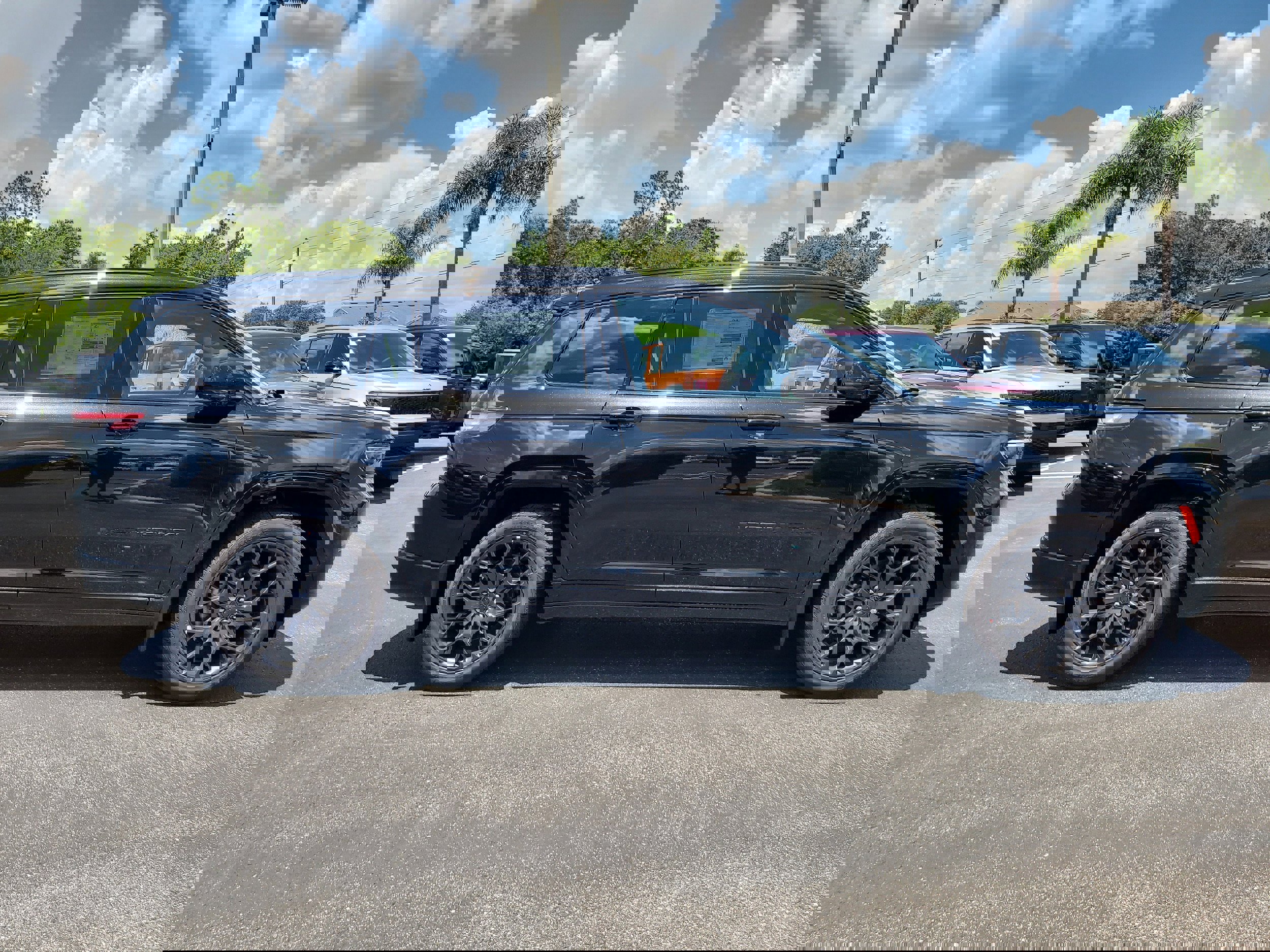 New 2025 Jeep Grand Cherokee L Summit image 5