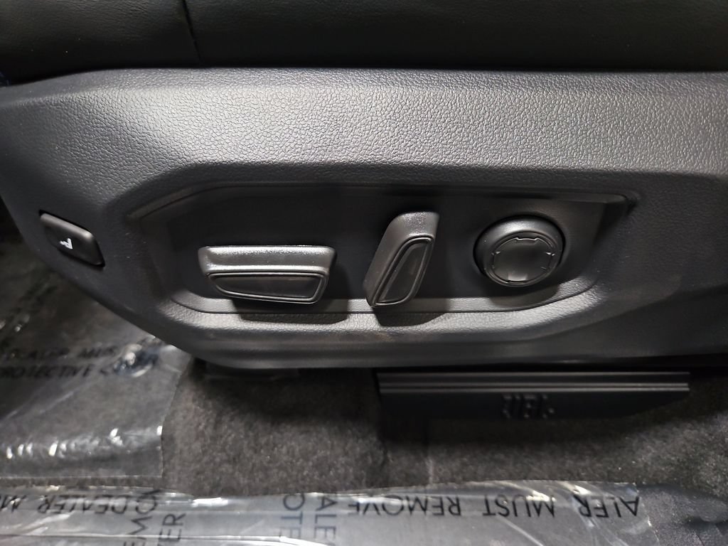 New 2026 Toyota Sequoia Platinum AWD/4WD image 34