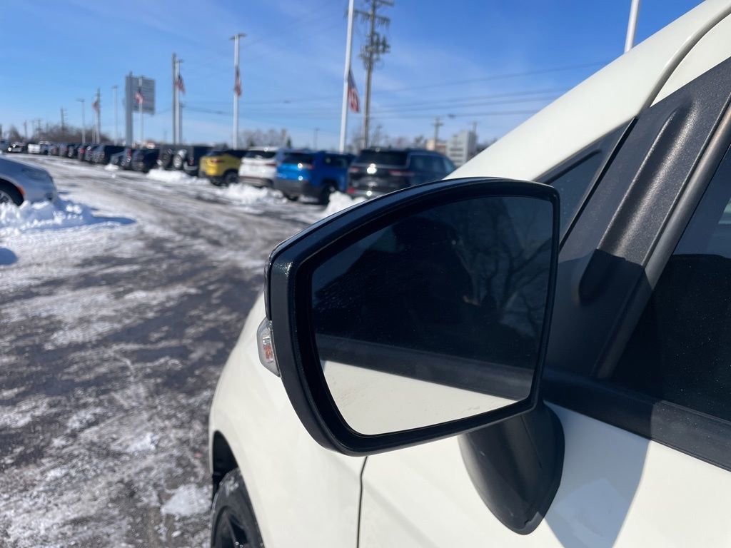 Used 2021 Ford EcoSport SES image 13