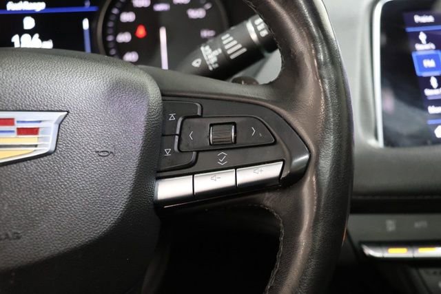 Used 2020 Cadillac XT4 Premium Luxury w/ Technology Package FWD image 22