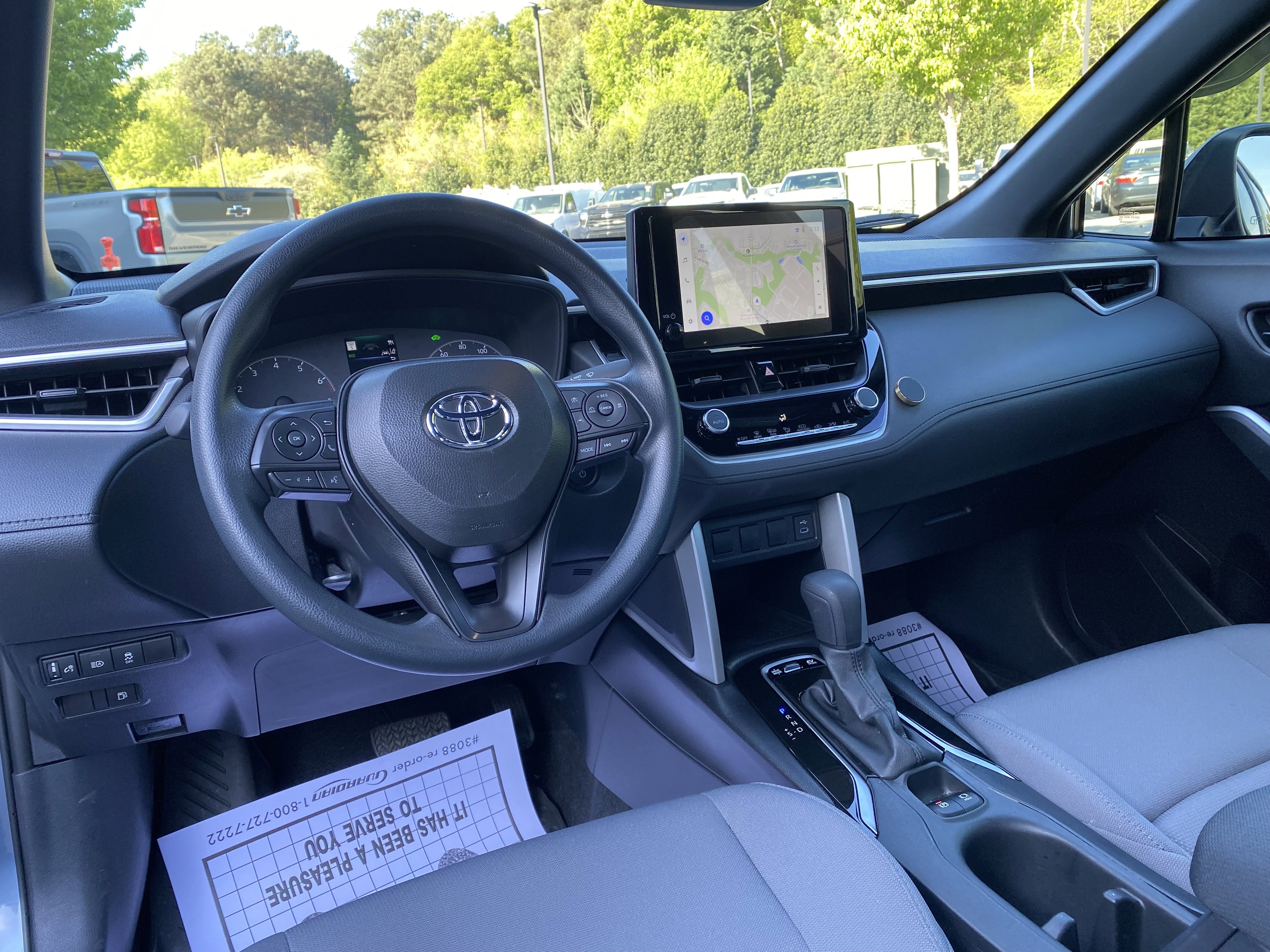 Used 2025 Toyota Corolla Cross AWD Hybrid image 32