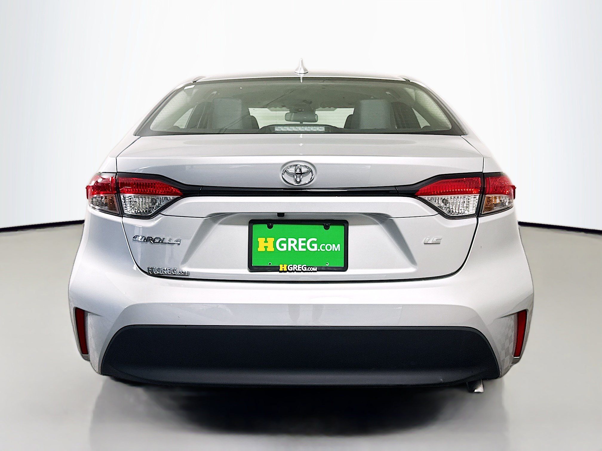 Used 2026 Toyota Corolla LE FWD image 8