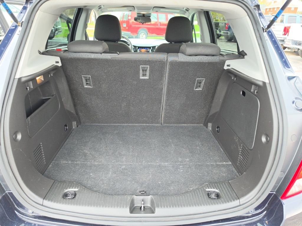 Used 2021 Chevrolet Trax LS w/ Tint and Cruise Package FWD image 26