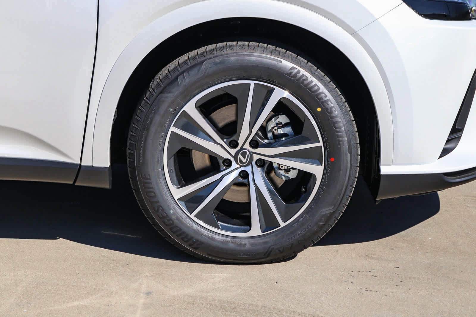 New 2026 Lexus RX 350 Premium w/ Accessory Package (Z1) FWD image 9
