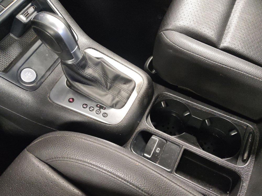 Used 2017 Volkswagen Tiguan S image 26