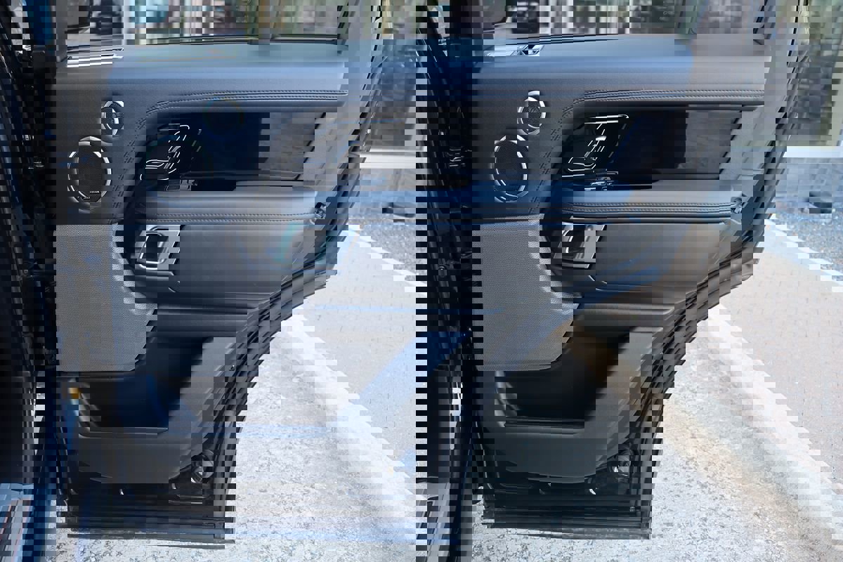 Used 2018 Land Rover Range Rover HSE image 43