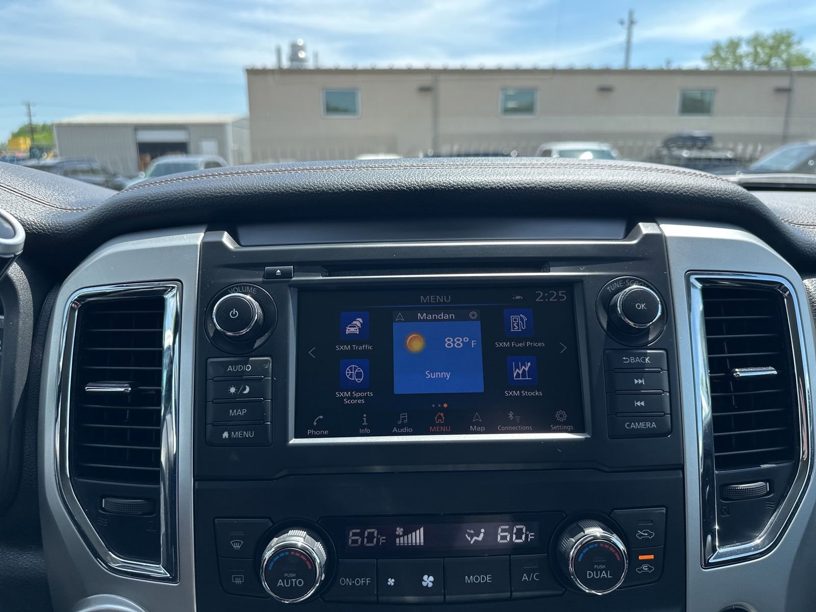 Used 2019 Nissan Titan SL w/ Off-Road Package AWD/4WD image 51