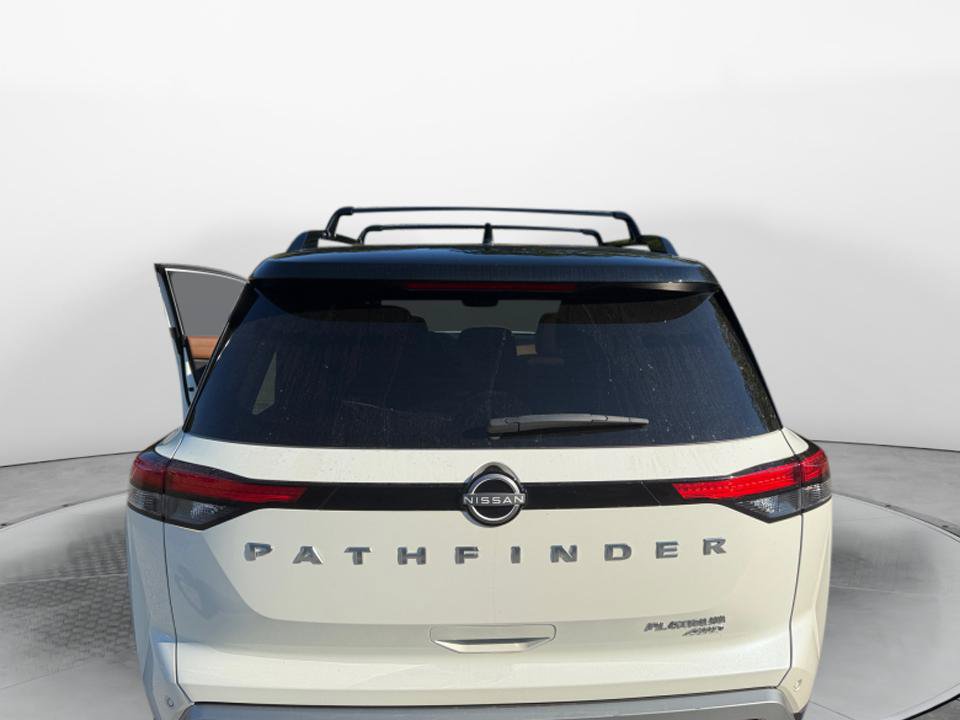Used 2024 Nissan Pathfinder Platinum w/ Cargo Package AWD/4WD image 14
