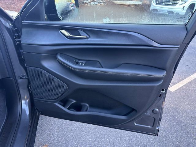 New 2025 Jeep Grand Cherokee Laredo image 14