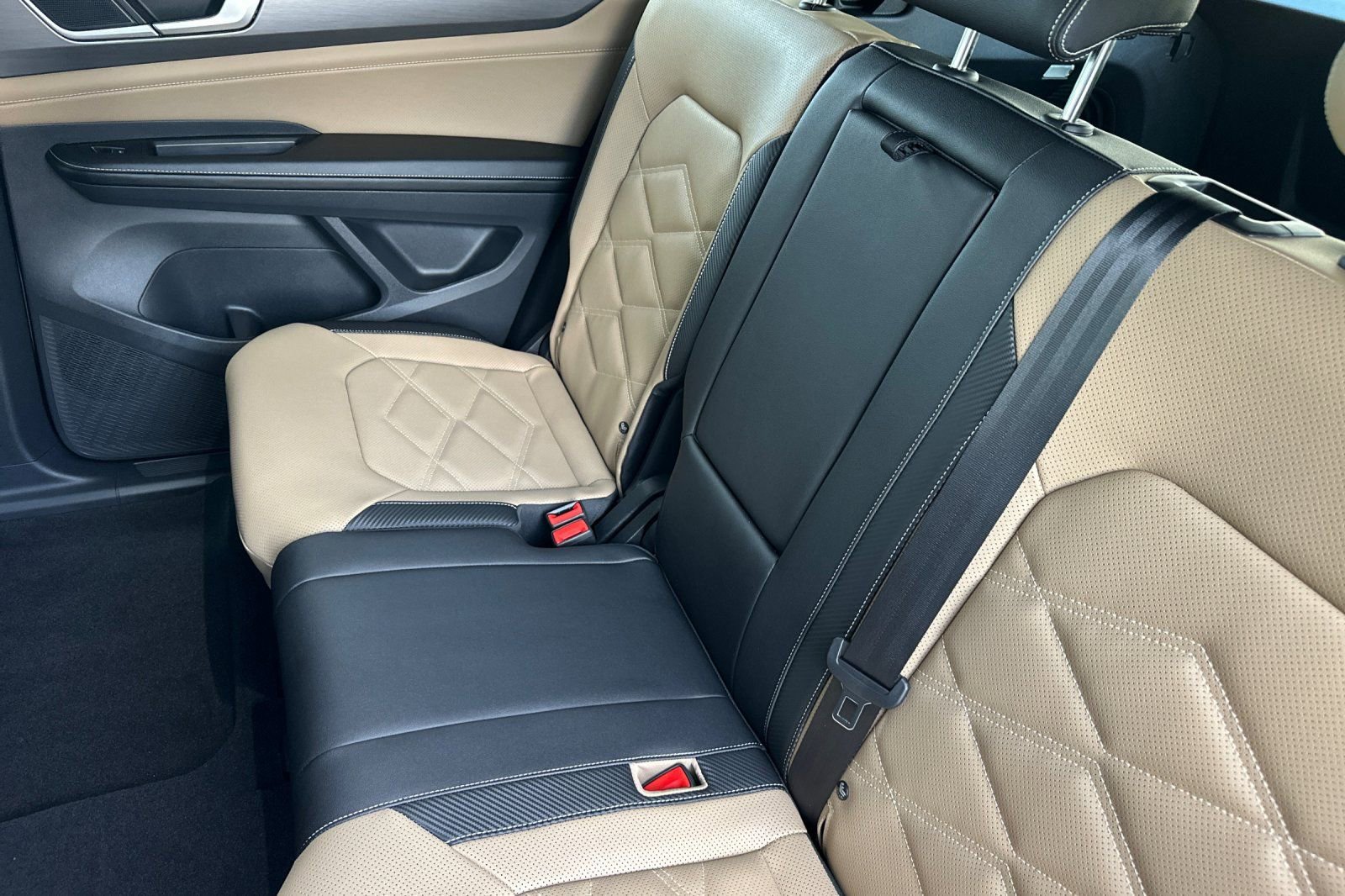 New 2026 Volkswagen Atlas Cross Sport SE AWD/4WD image 10