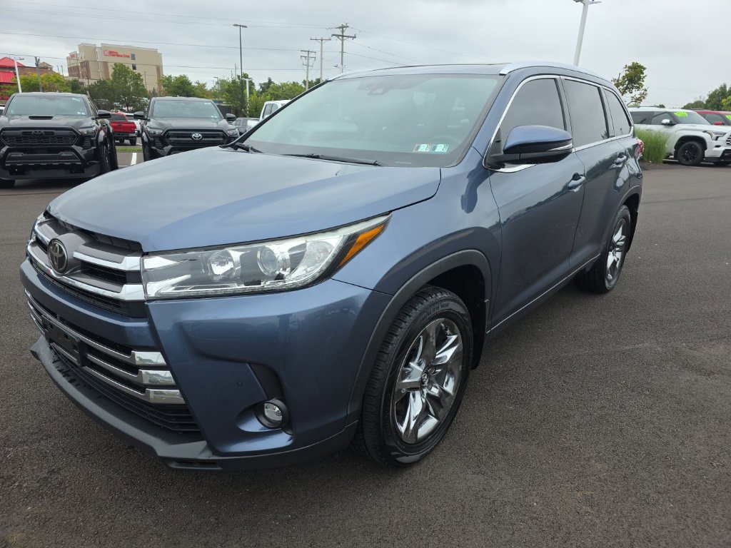 Used 2019 Toyota Highlander Limited Platinum AWD/4WD image 3