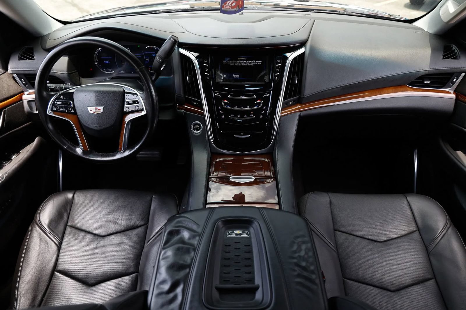 Used 2016 Cadillac Escalade 2WD image 2