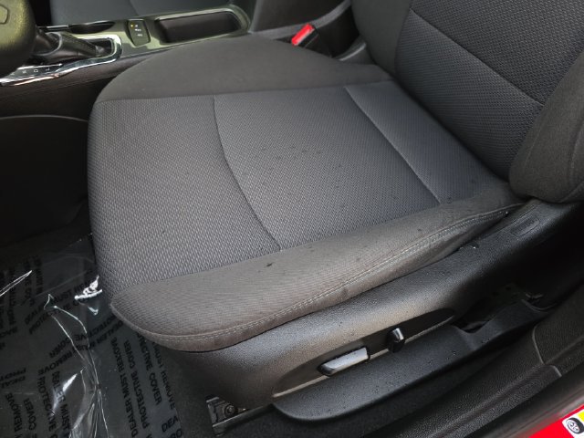Used 2019 Chevrolet Cruze LT w/ Convenience Package FWD image 18