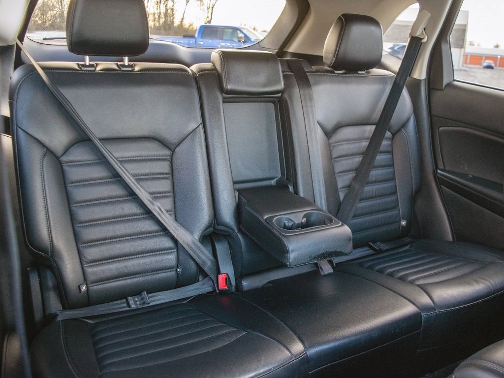 Used 2016 Ford Edge SEL w/ Equipment Group 201A image 36