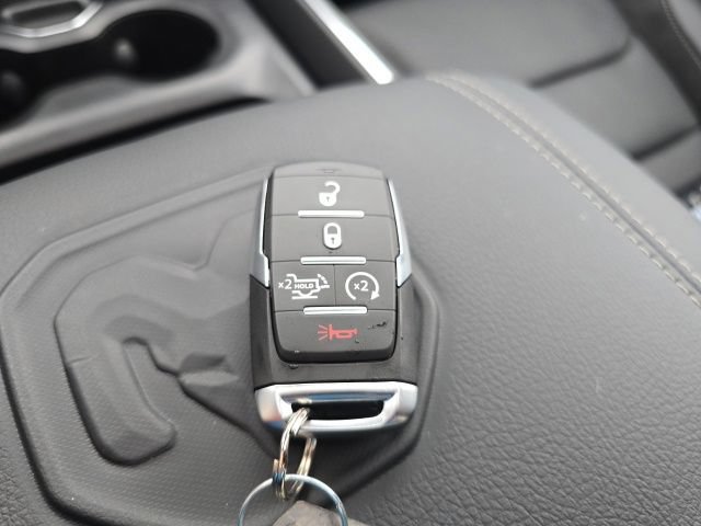 New 2027 RAM 1500 Laramie AWD/4WD image 32