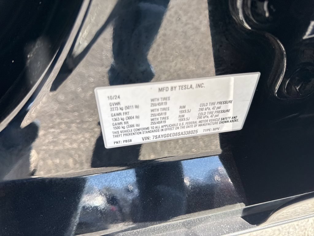 Used 2025 Tesla Model Y Long Range RWD image 38