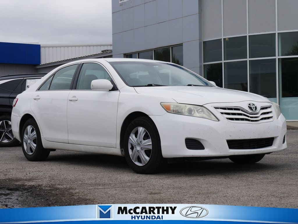 Used 2010 Toyota Camry FWD image 1