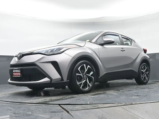 Certified 2020 Toyota C-HR XLE image 29
