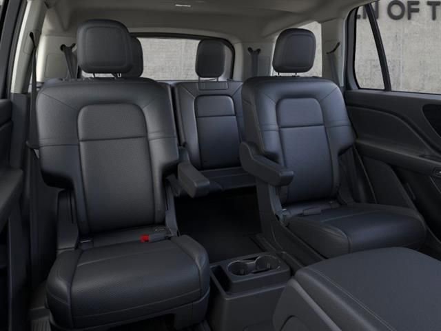 New 2025 Lincoln Aviator AWD w/ Jet Appearance Package image 11