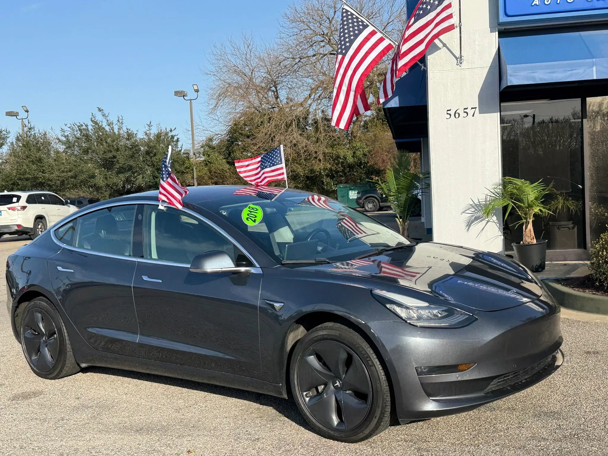 Used 2018 Tesla Model 3 Mid Range image 20