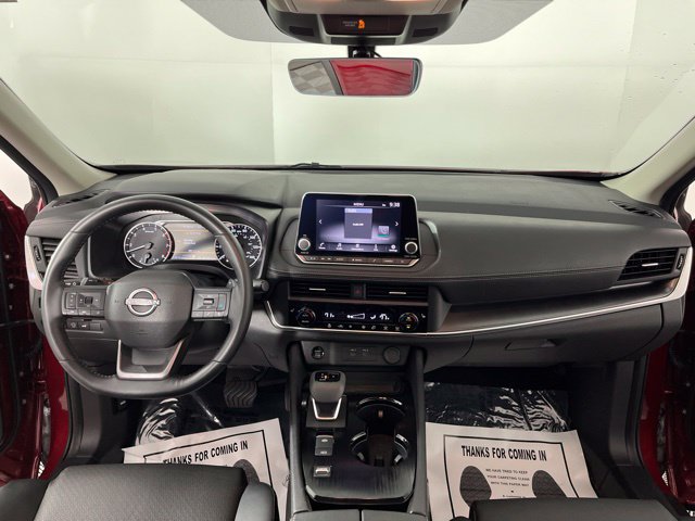 Certified 2025 Nissan Rogue SV w/ SV Premium Package FWD image 39