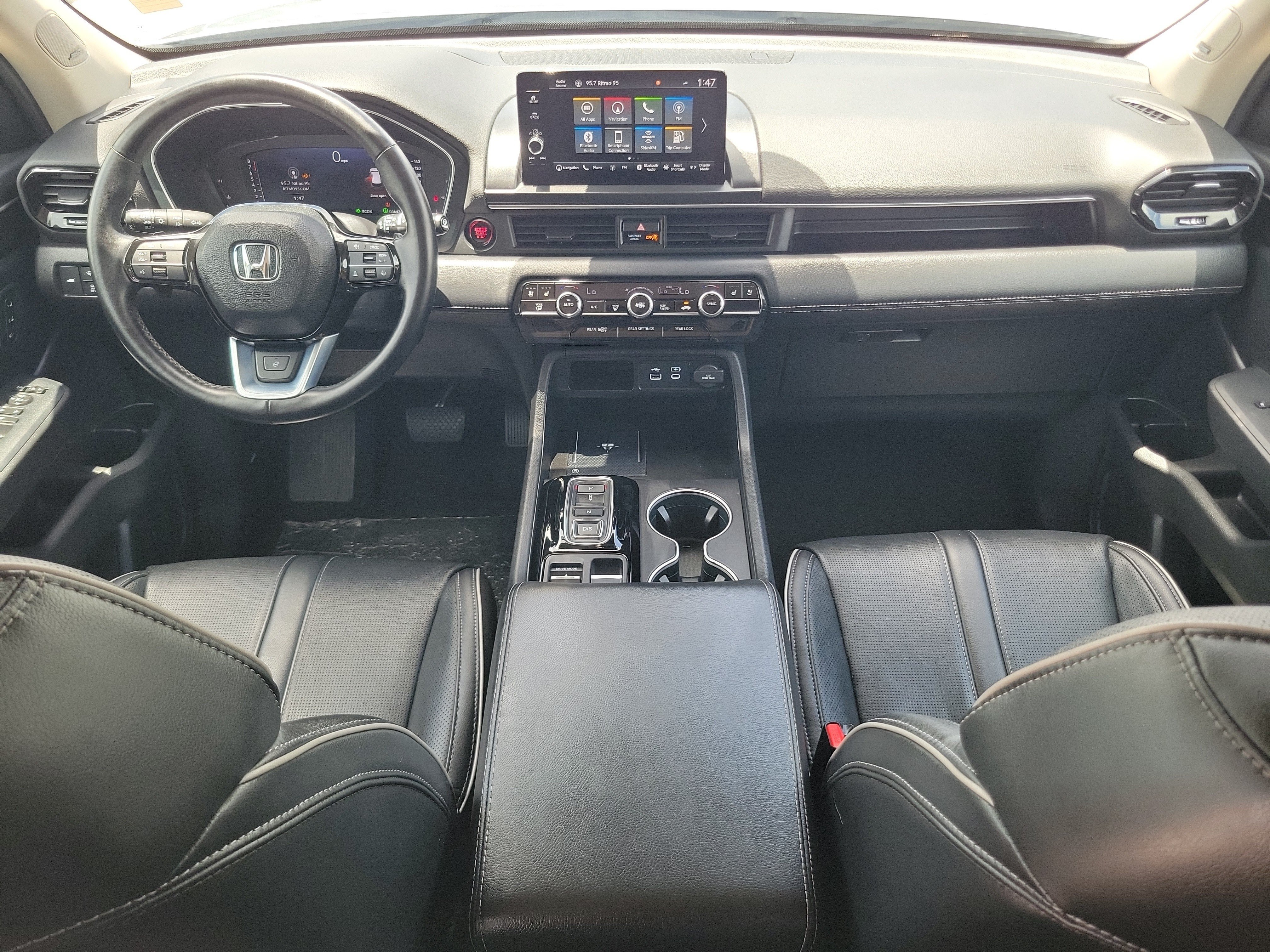 Used 2024 Honda Pilot Elite image 19