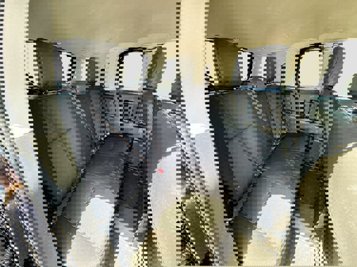 Used 2013 Toyota FJ Cruiser 4WD image 25