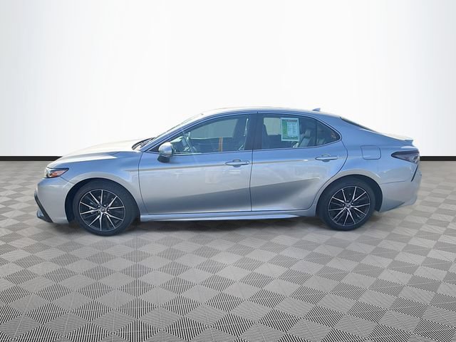 Used 2023 Toyota Camry SE FWD image 4