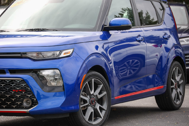 Used 2020 Kia Soul GT-Line w/ GT 2.0L Power Sunroof Package FWD image 17